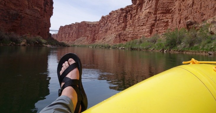 chacos no toe strap